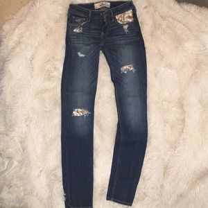 HOLLISTER SKINNY JEANS WITH GOLD SEQUIN RIPS